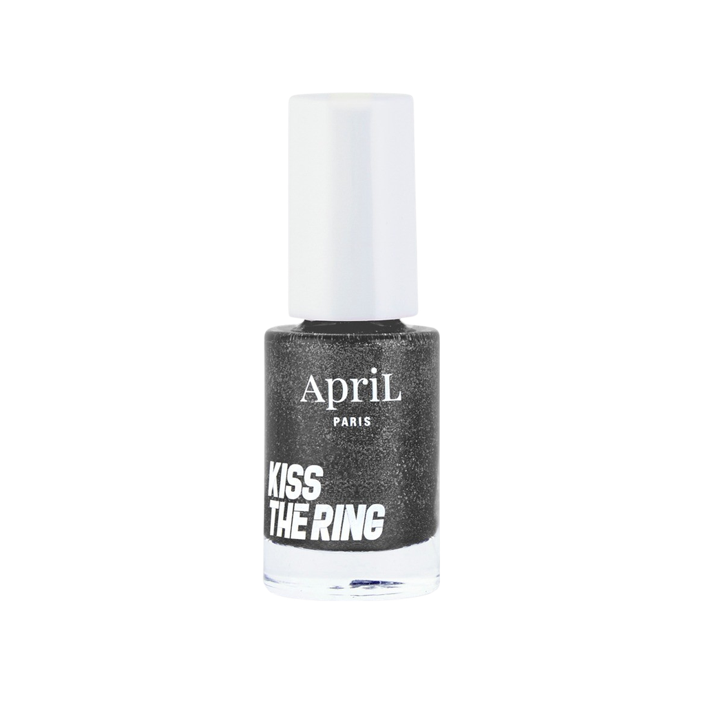 לק 62 Nettie April
